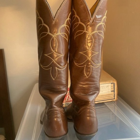 VINTAGE TONY LAMA COWBOY BOOTS mens 9.5 Excellent - Picture 5 of 15